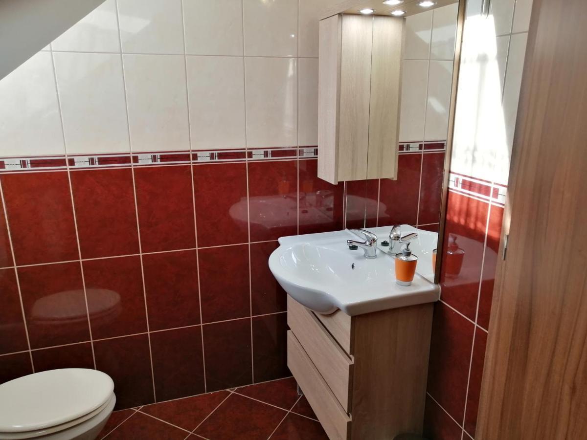 Csipkehaz Apartman Cserkeszőlő Zewnętrze zdjęcie