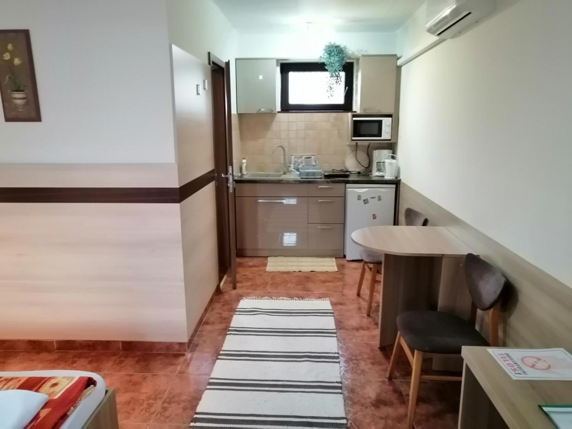 Csipkehaz Apartman Cserkeszőlő Zewnętrze zdjęcie